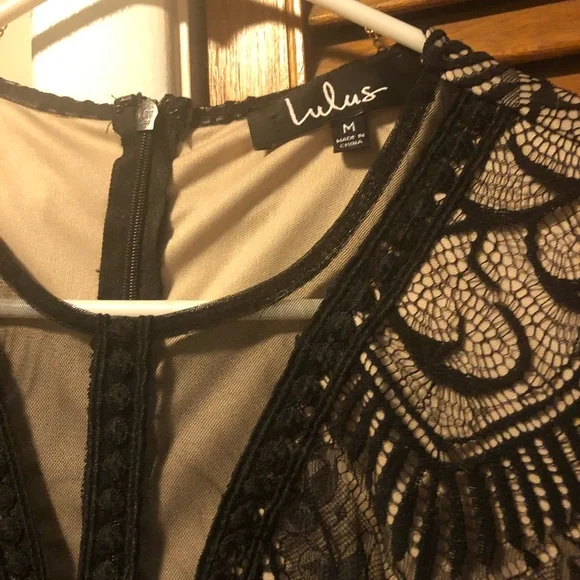 Lulu lace dress - Picture 2 of 2